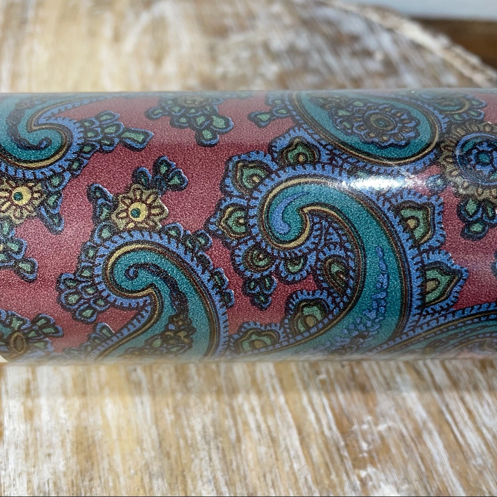 Lennon vintage mauve & blue paisley wallpaper